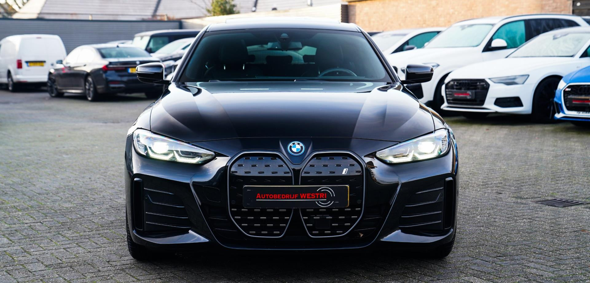 Hoofdafbeelding BMW i4