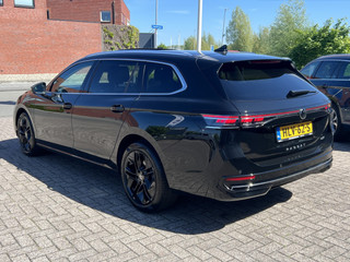 Volkswagen Passat Volkswagen Passat Variant 1.5 eTSI 150 pk Elegance Business Navigatie Panoramadak Trekhaak IQ Light Leder Elek Stoelen + Verwarming + Koeling + Massage 360 Camera Extra Getint Glas Vol Opties BTW Auto MHEV - afbeelding nr 3