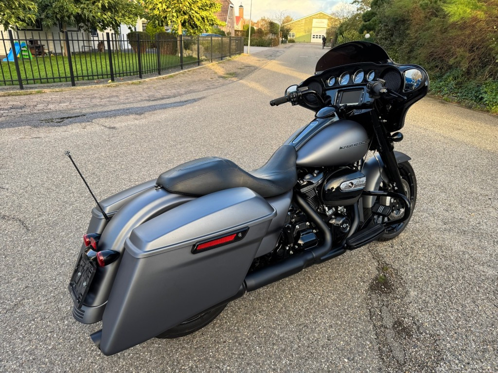 Hoofdafbeelding Harley-Davidson Street Glide