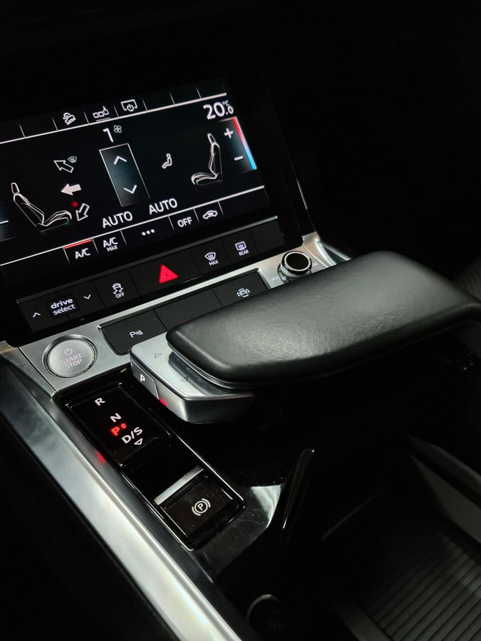 Hoofdafbeelding Audi e-tron