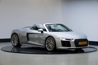Hoofdafbeelding Audi R8 Audi R8 Spyder 5.2 FSI quattro | Carbon | B&O | Sportuitlaat |