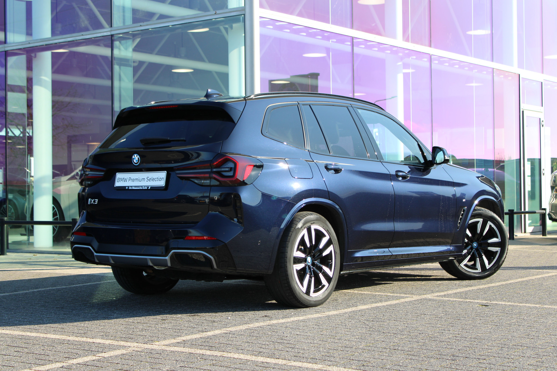 Hoofdafbeelding BMW iX3