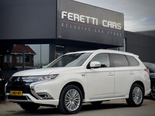 Mitsubishi Outlander 2.4 PHEV INTENSE+ PANODAK LEDER NAVI CAMERA LED LMV PDC