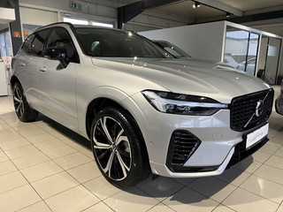 Volvo XC60 2.0 T8 Plug-in hybrid AWD Plus Dark (335kW/455PK) FULL OPTION ** 1e EIG - Ex VOLVO - € 26.000,= onder NP ** ** INFORMEER OOK NAAR ONZE AANTREKKELIJKE FINANCIAL-LEASE TARIEVEN **