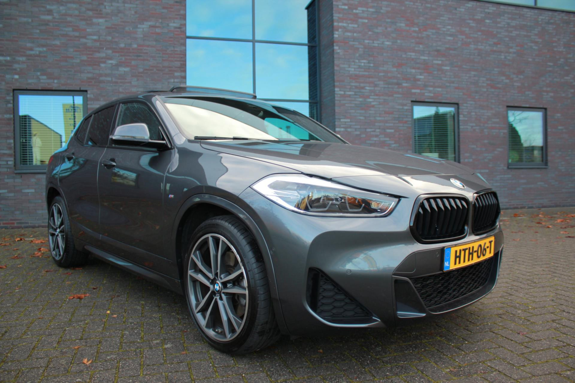 Hoofdafbeelding BMW X2
