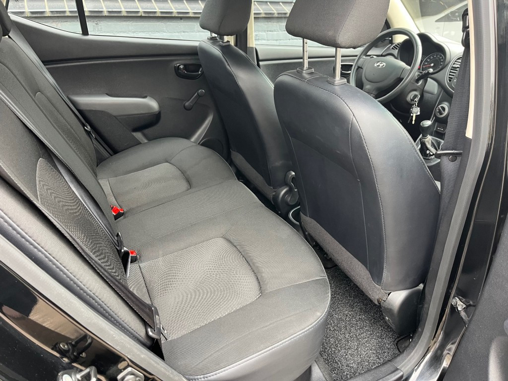 Hoofdafbeelding Hyundai i10