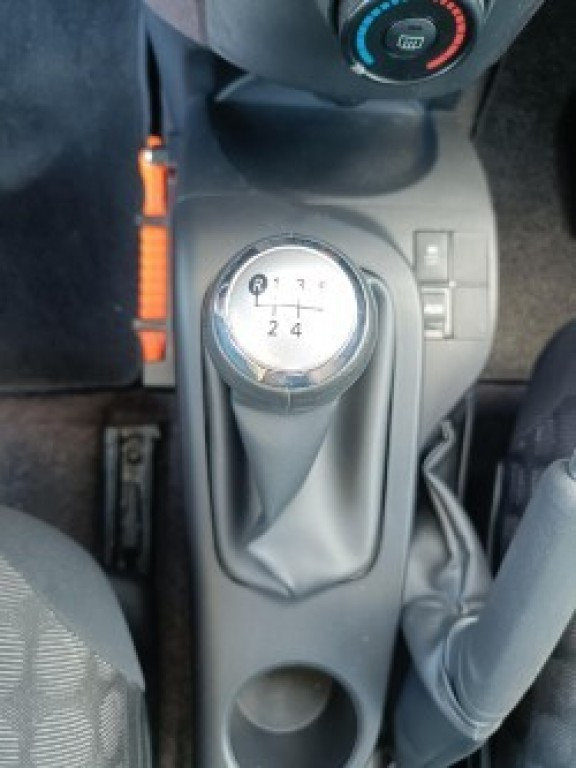 Hoofdafbeelding Toyota iQ