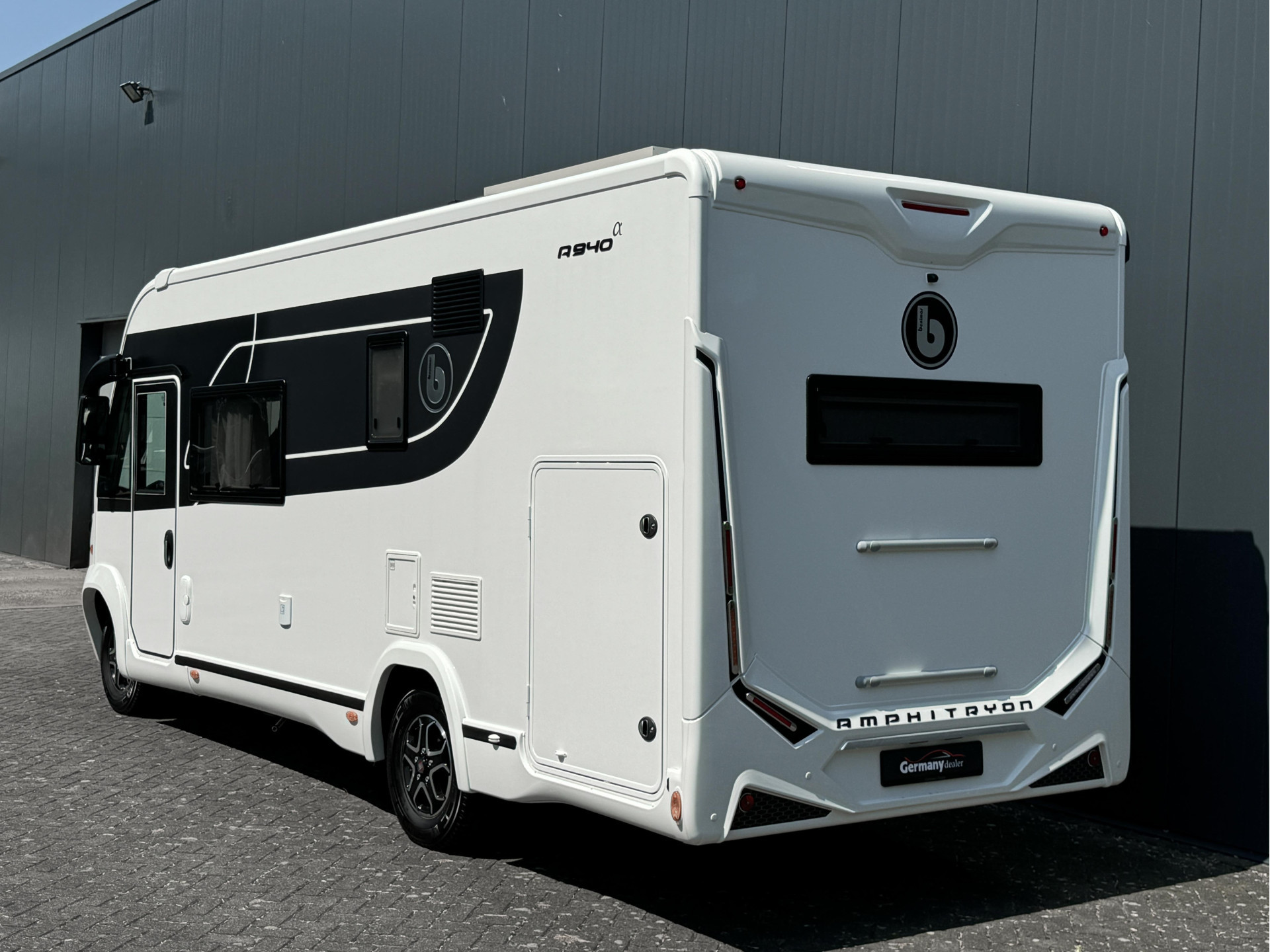 Hoofdafbeelding Benimar Amphitryon