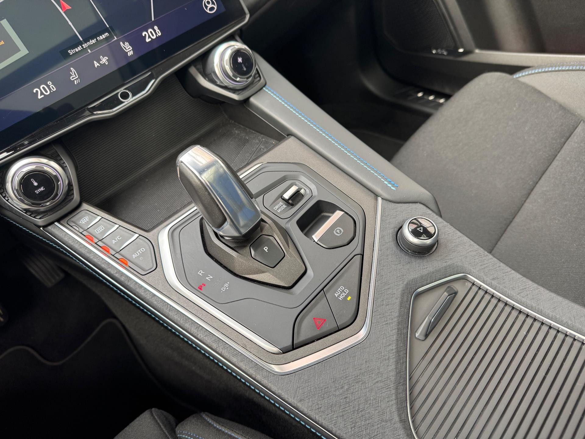 Hoofdafbeelding Lynk & Co 01