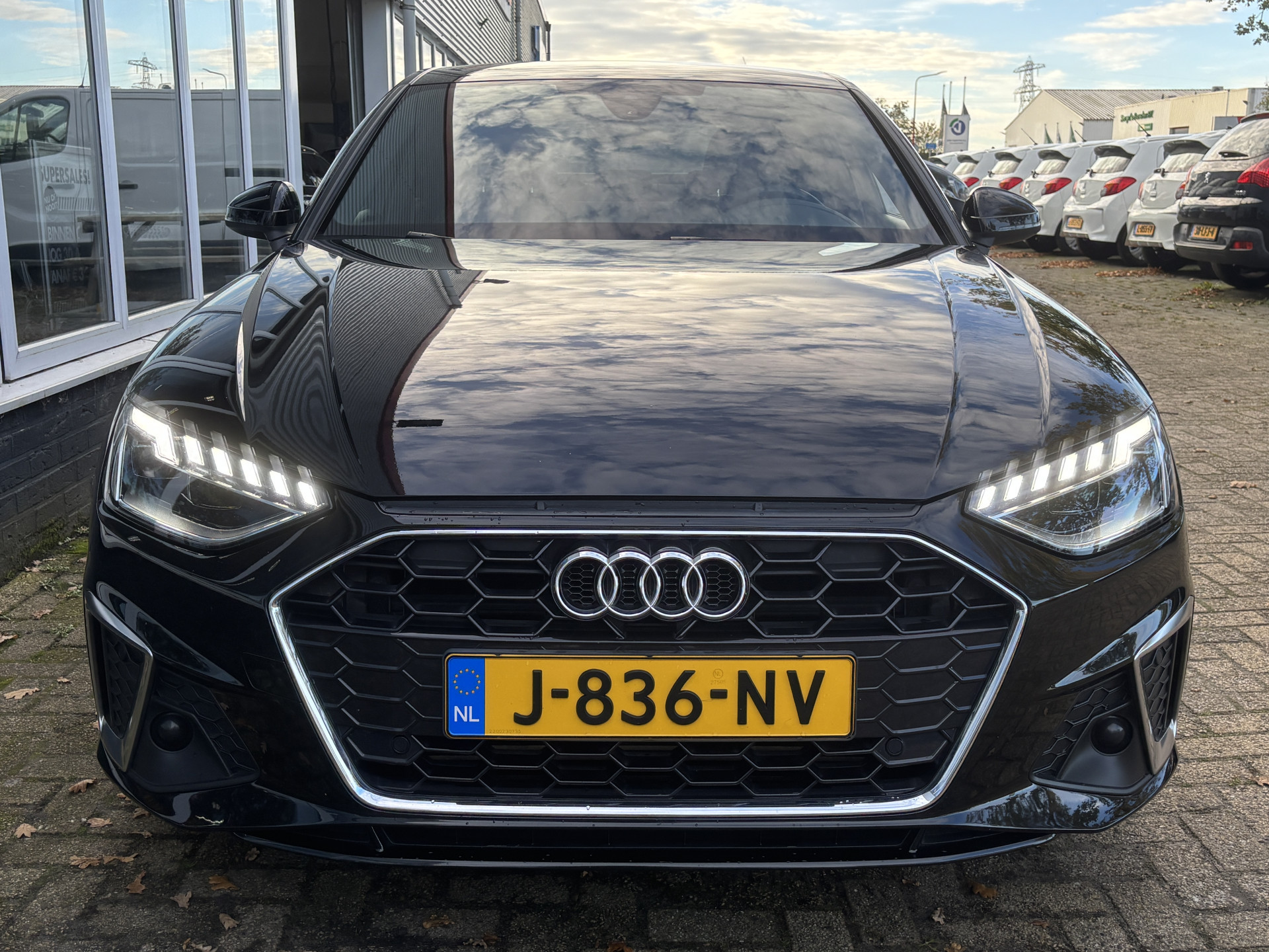 Hoofdafbeelding Audi A4