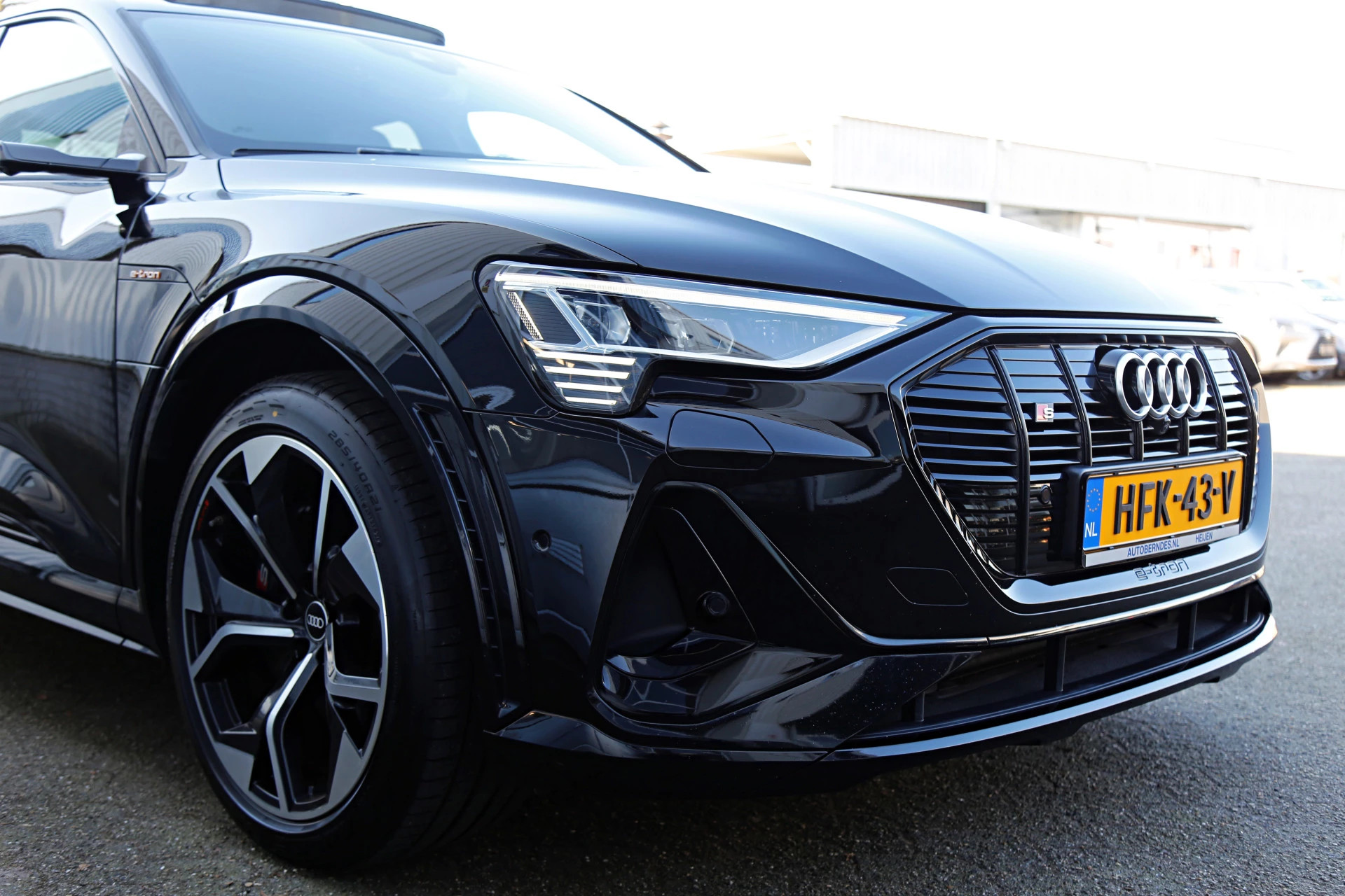 Hoofdafbeelding Audi e-tron