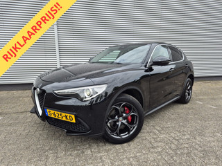Hoofdafbeelding Alfa Romeo Stelvio Alfa Romeo Stelvio 2.0 T AWD Super Automaat, panoramadak,trekhaak,cruise,navigatie,achteruitrijcamera,lederen bekleding,parkeersensoren,