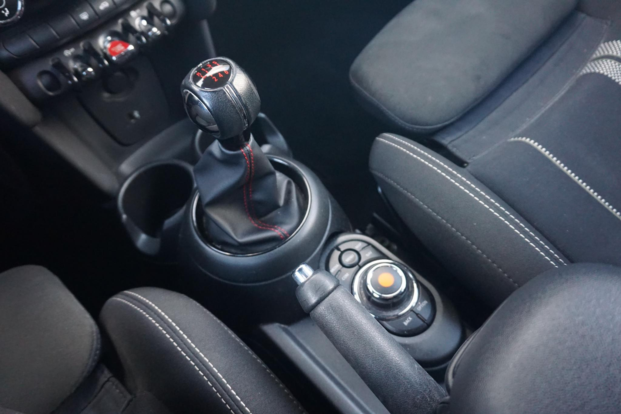 Hoofdafbeelding MINI 3-deurs