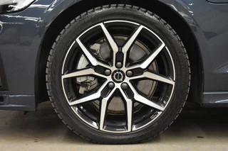 Volvo V60 Volvo V60 T6 350PK AWD PLUS DARK | HEICO spoiler | Trekhaak | Styling pack - afbeelding nr 6