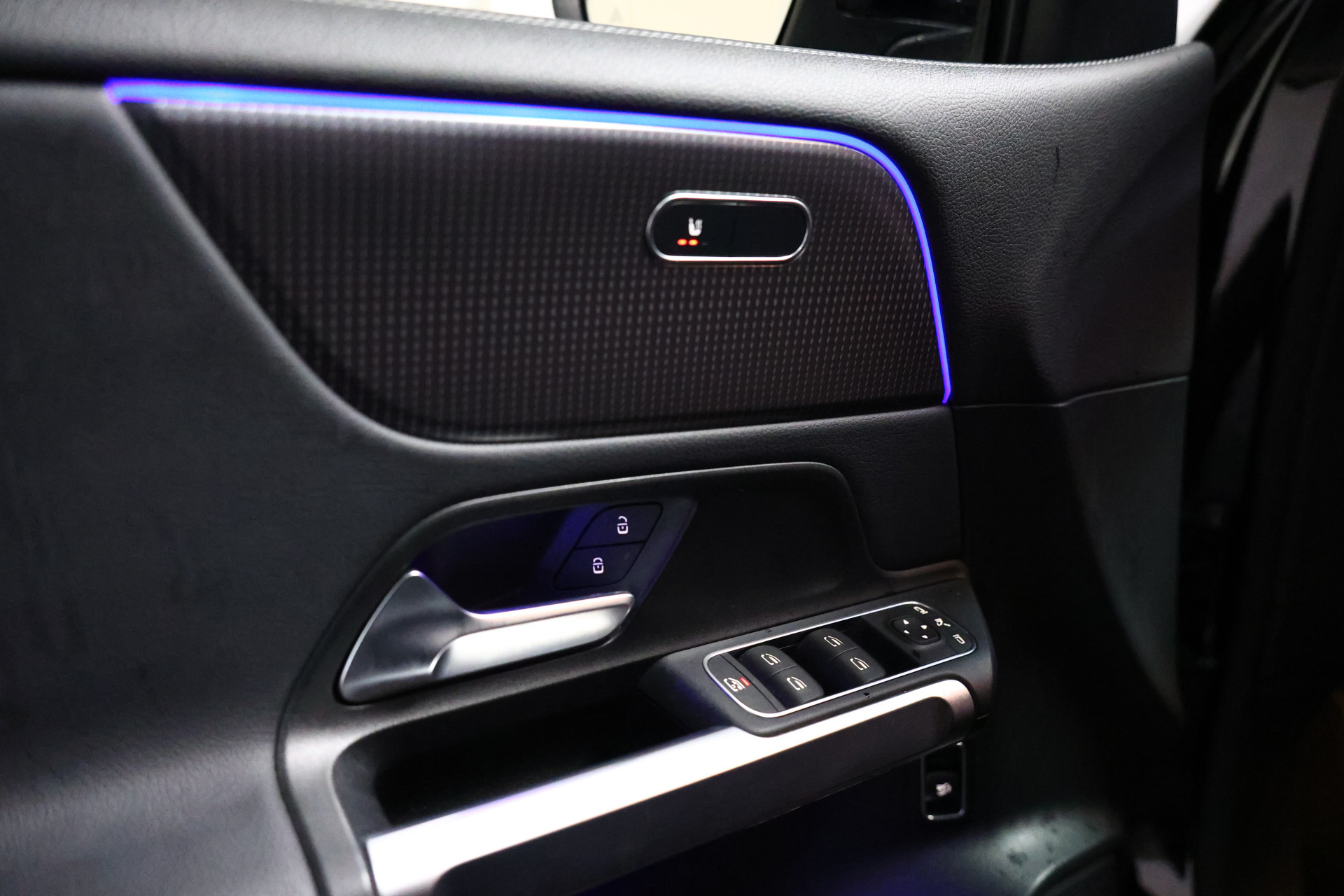 Hoofdafbeelding Mercedes-Benz EQB