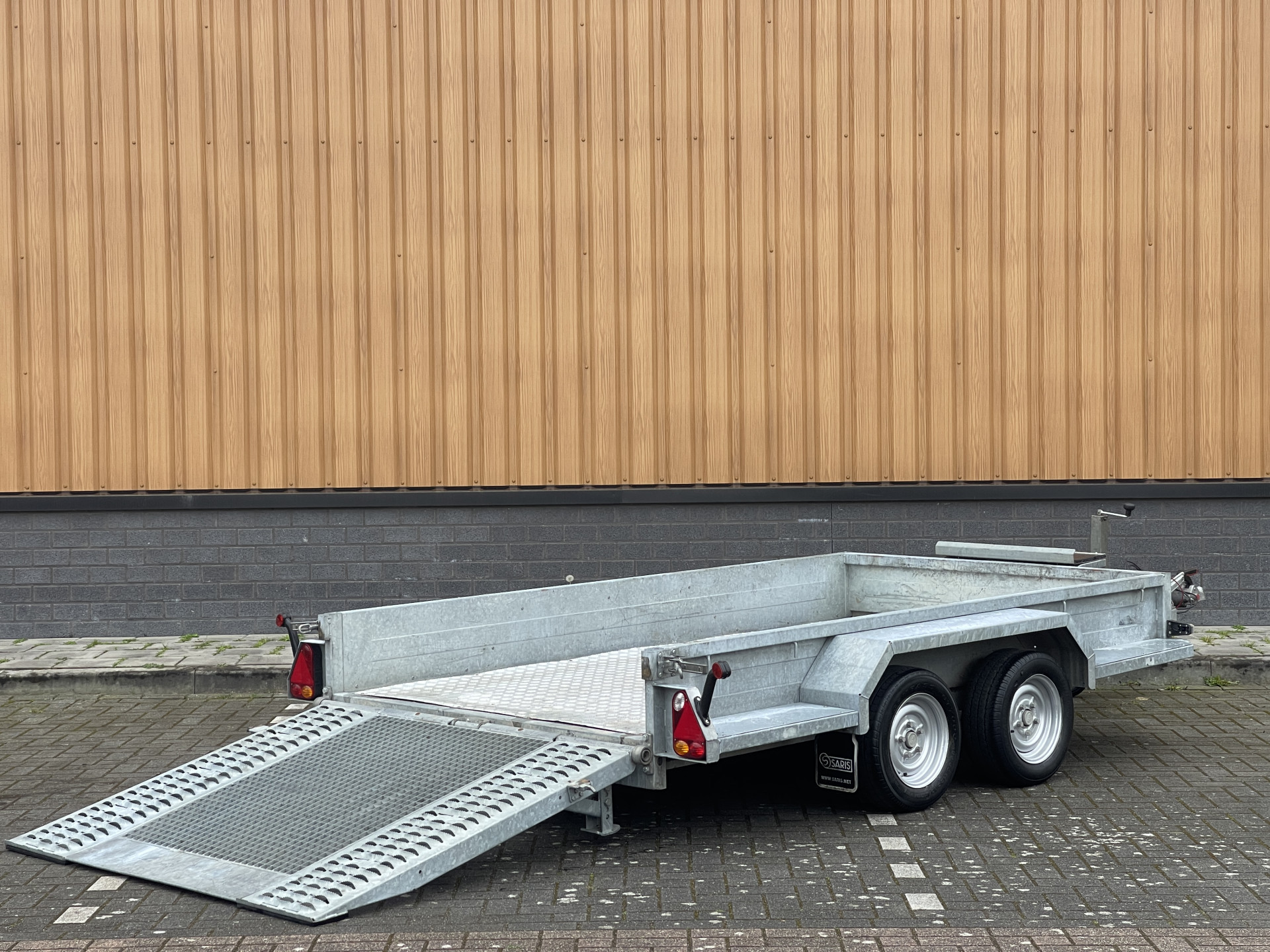 Hoofdafbeelding Saris C3000