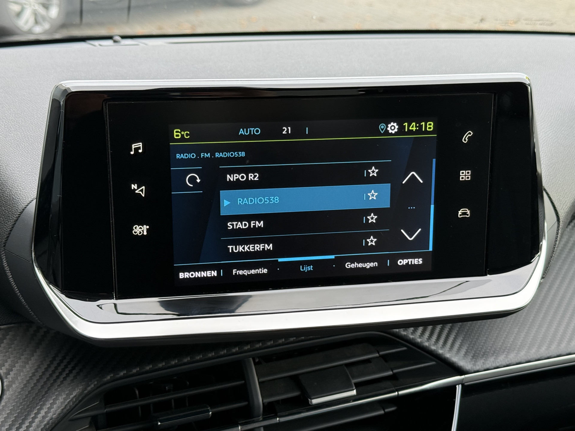 Hoofdafbeelding Peugeot e-208