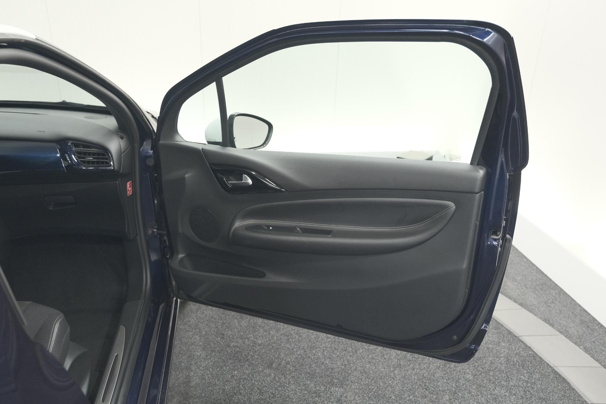 Hoofdafbeelding DS DS 3