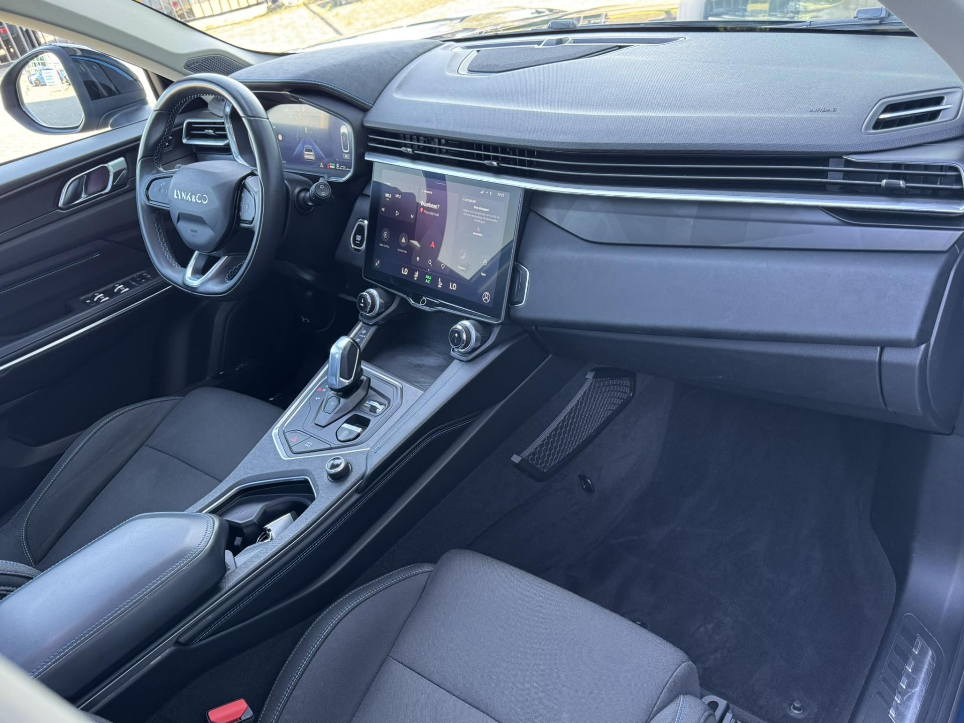 Hoofdafbeelding Lynk & Co 01