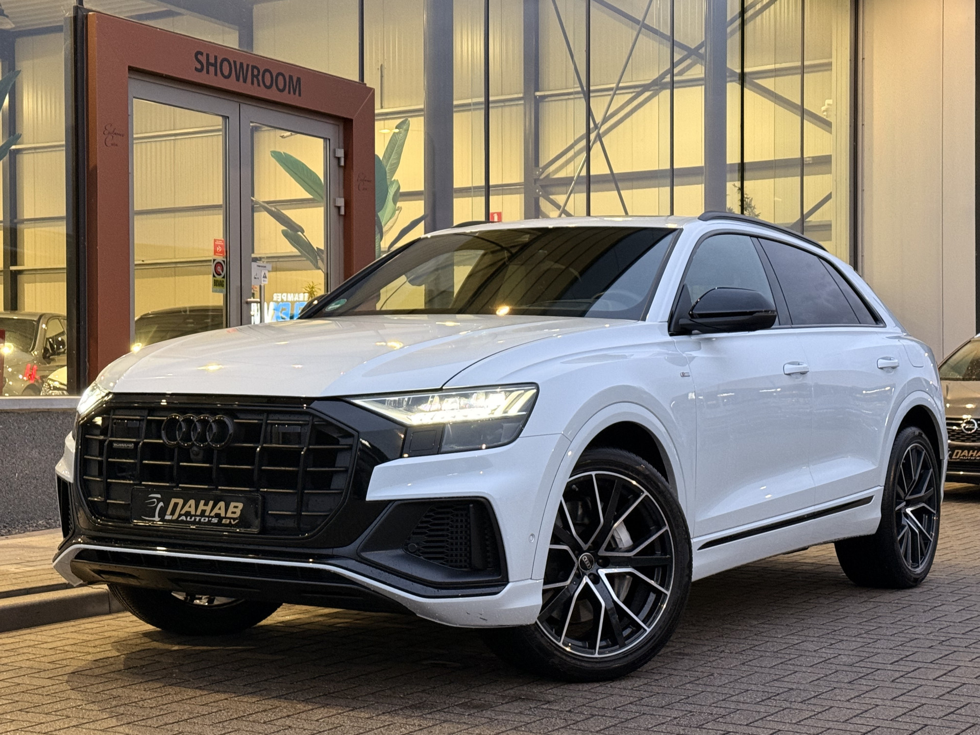Hoofdafbeelding Audi Q8