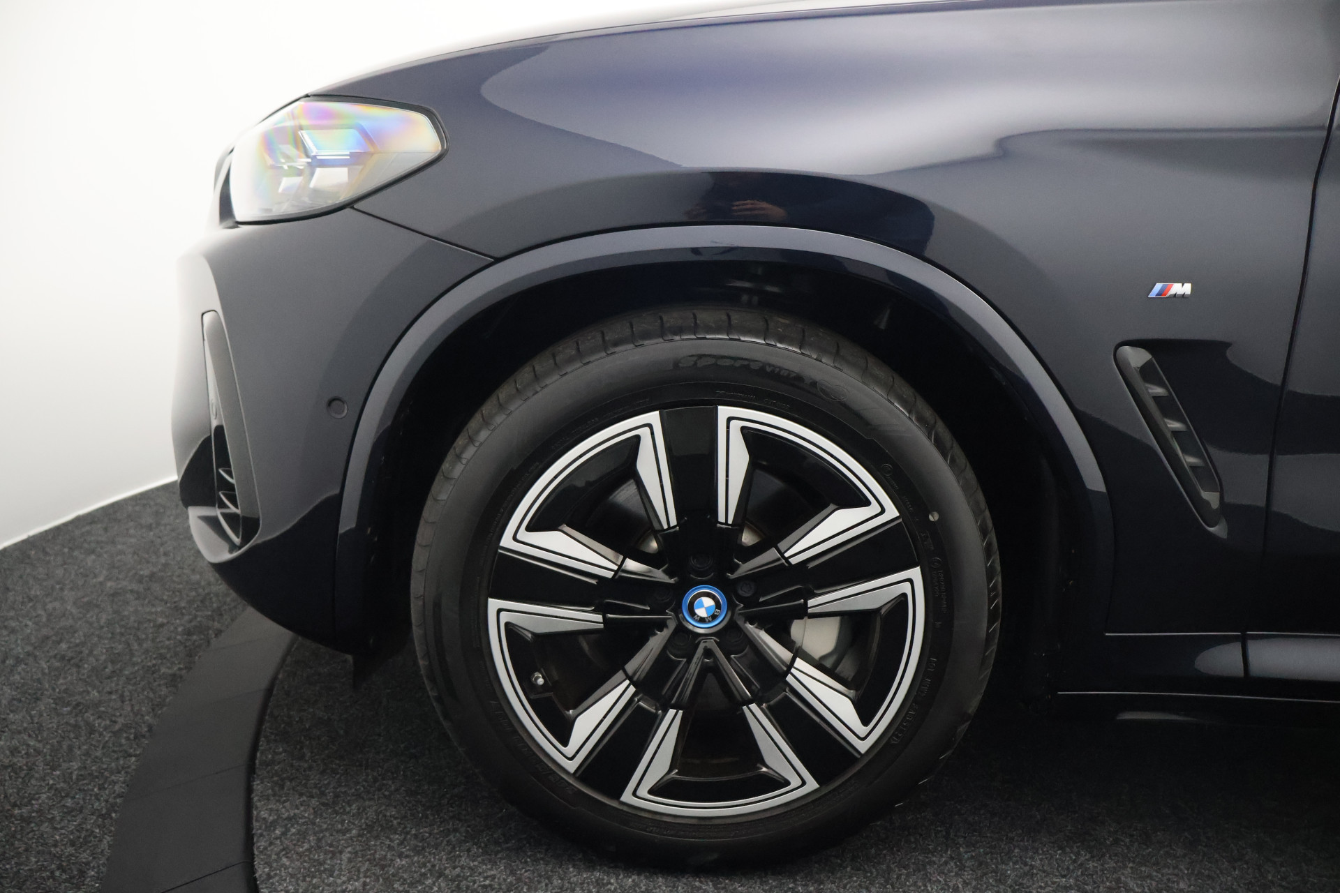 Hoofdafbeelding BMW iX3