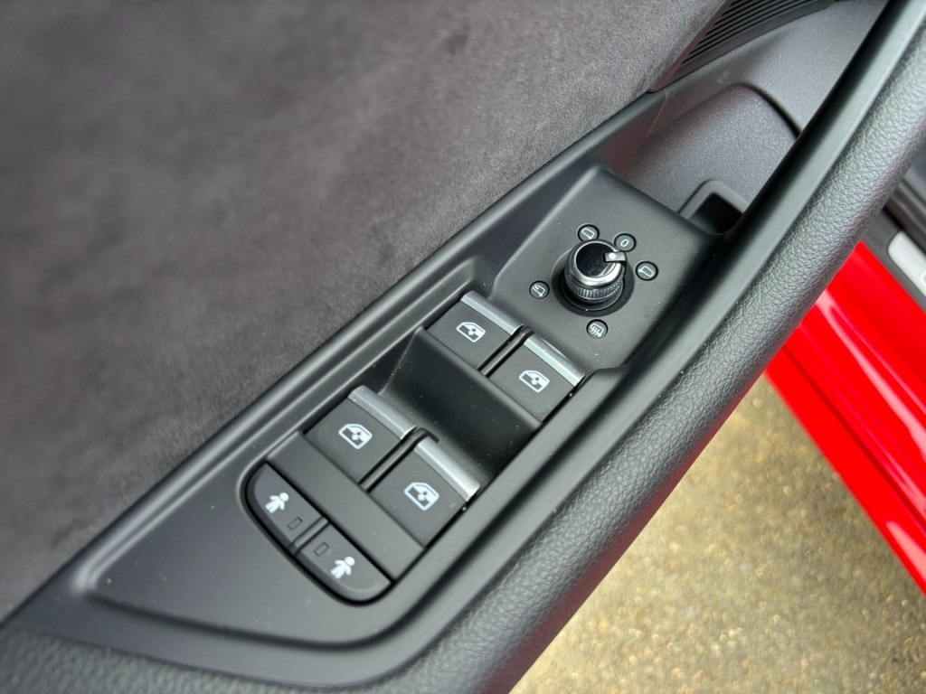 Hoofdafbeelding Audi S4