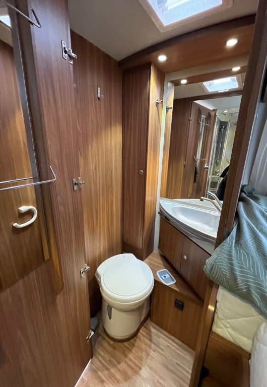 Hoofdafbeelding Carado T447 Lengtebedden Hefbed