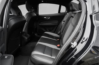 Volvo S60 Volvo S60 2.0 B4 R-Design Ultimate Dark ACC Schuifdak Camera 1e Eig - afbeelding nr 5
