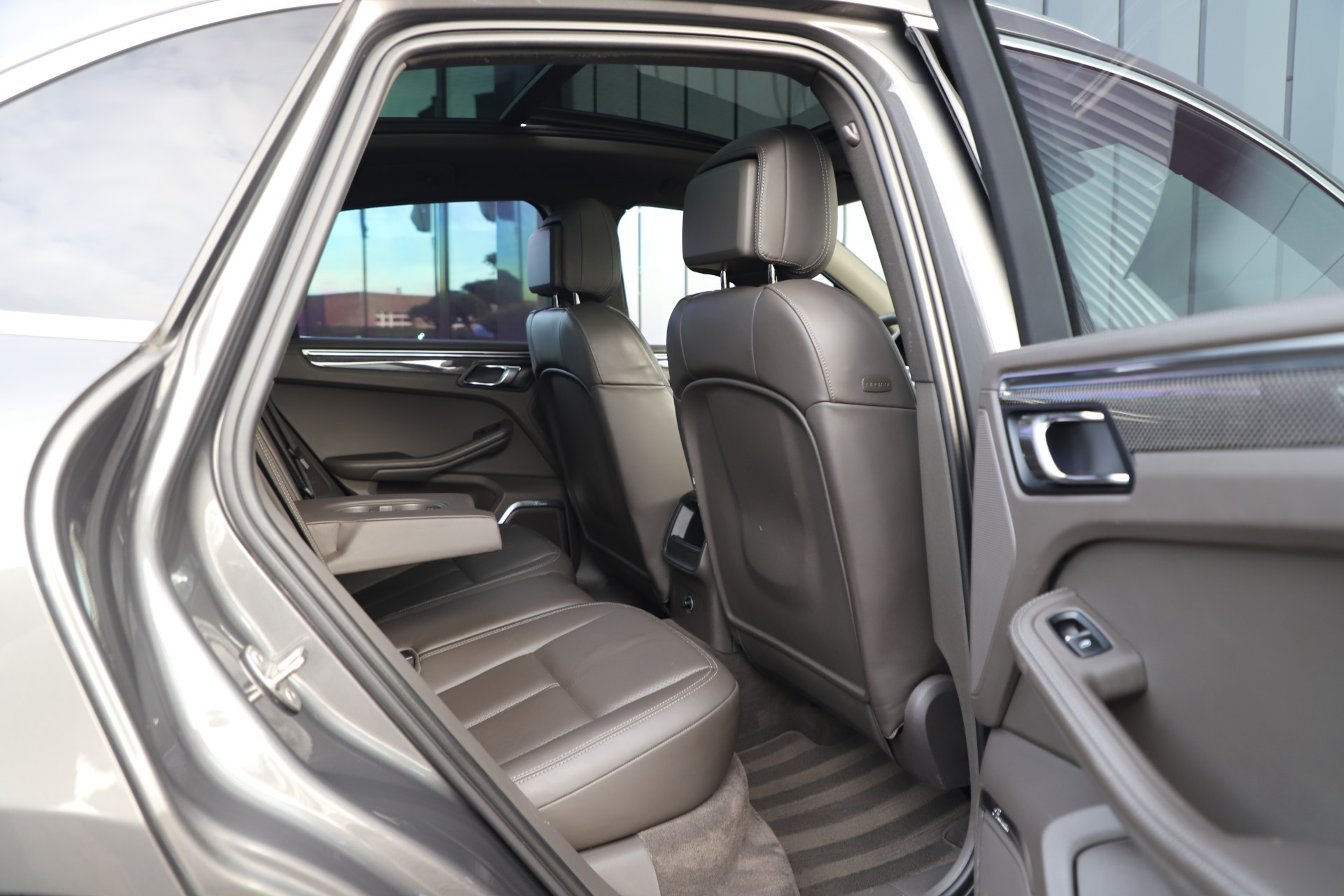 Hoofdafbeelding Porsche Macan