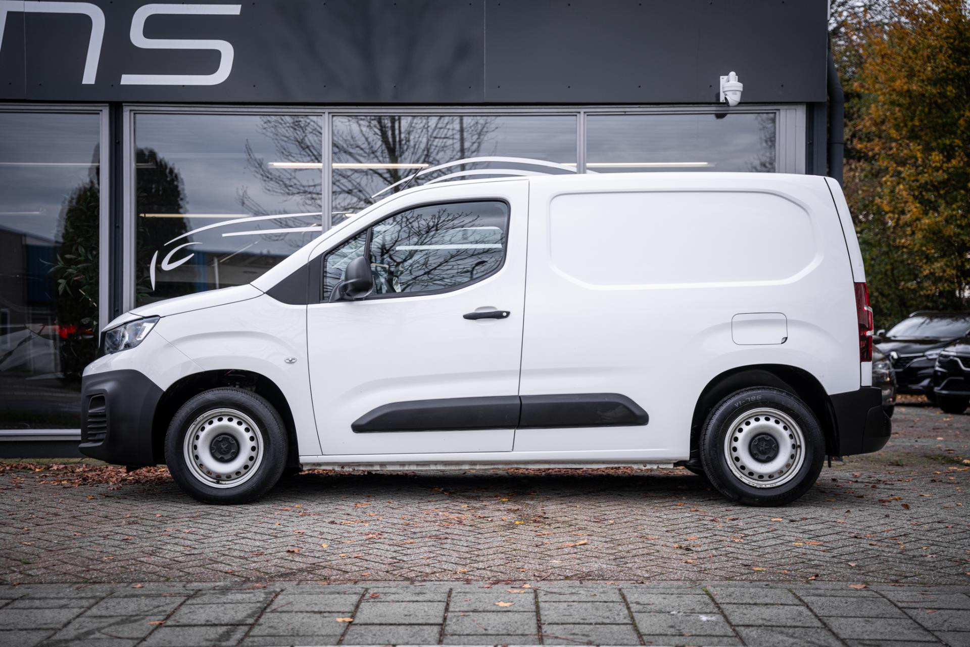 Hoofdafbeelding Peugeot Partner