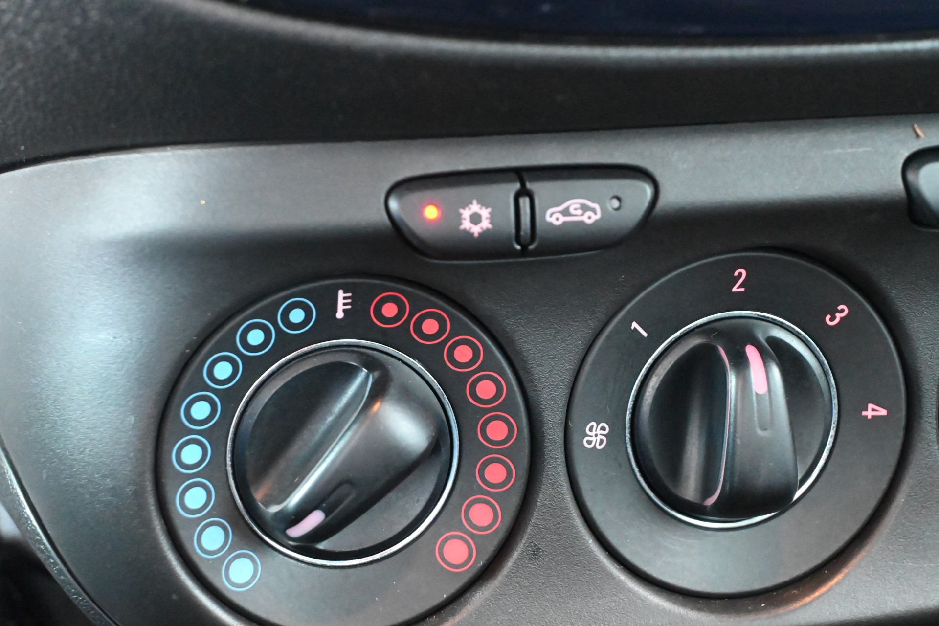 Hoofdafbeelding Opel ADAM