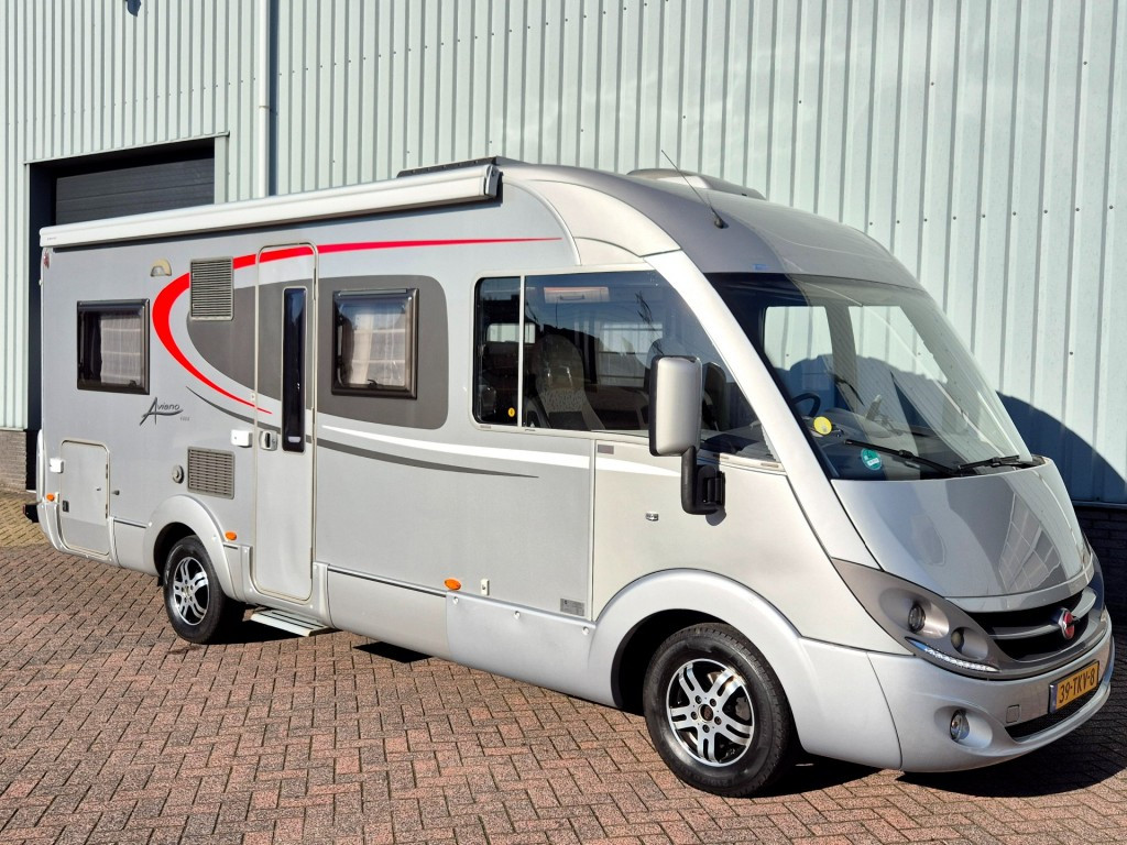 Hoofdafbeelding Bürstner Aviano I684 Zeer Complete Camper