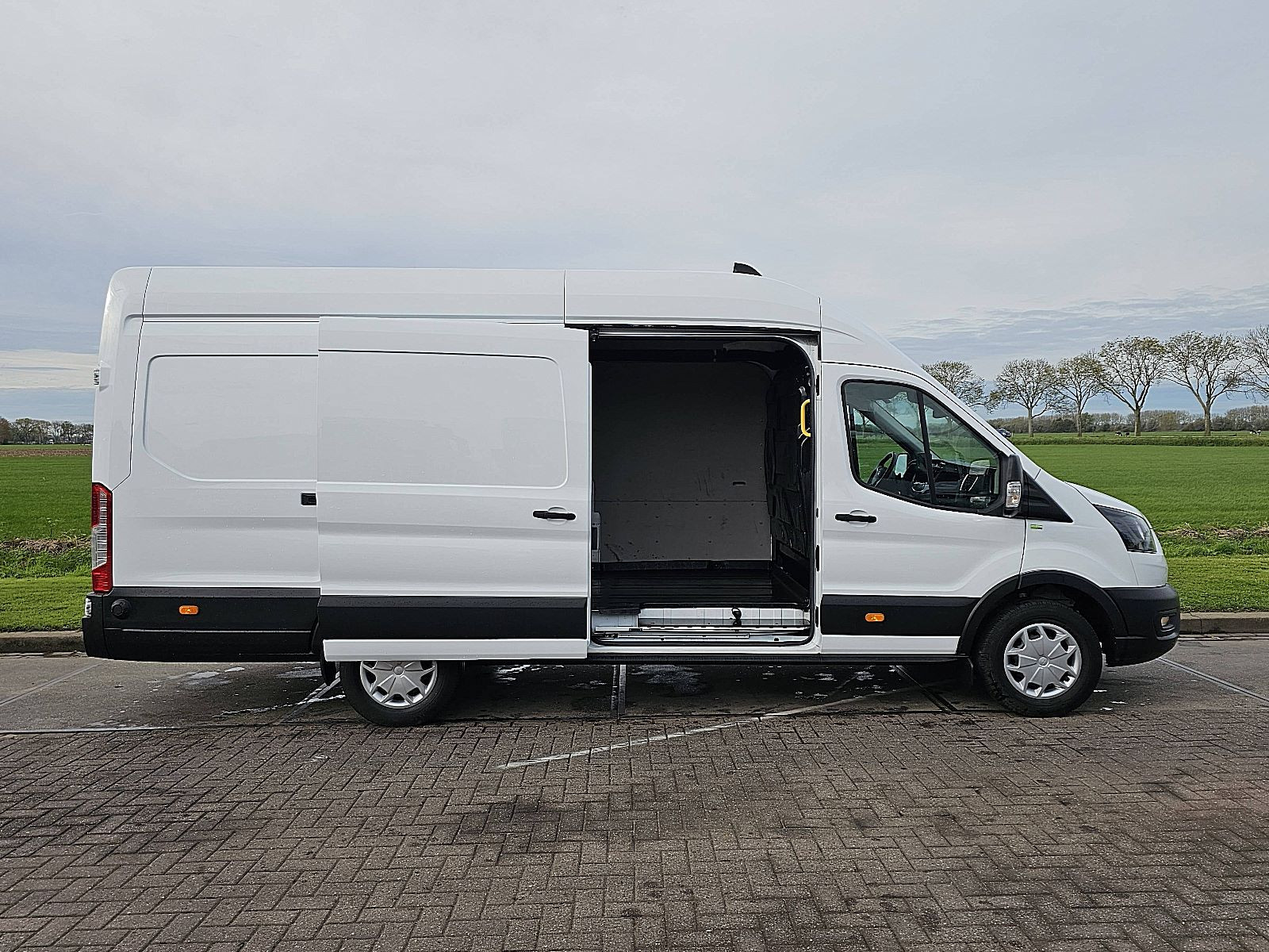 Hoofdafbeelding Ford E-Transit
