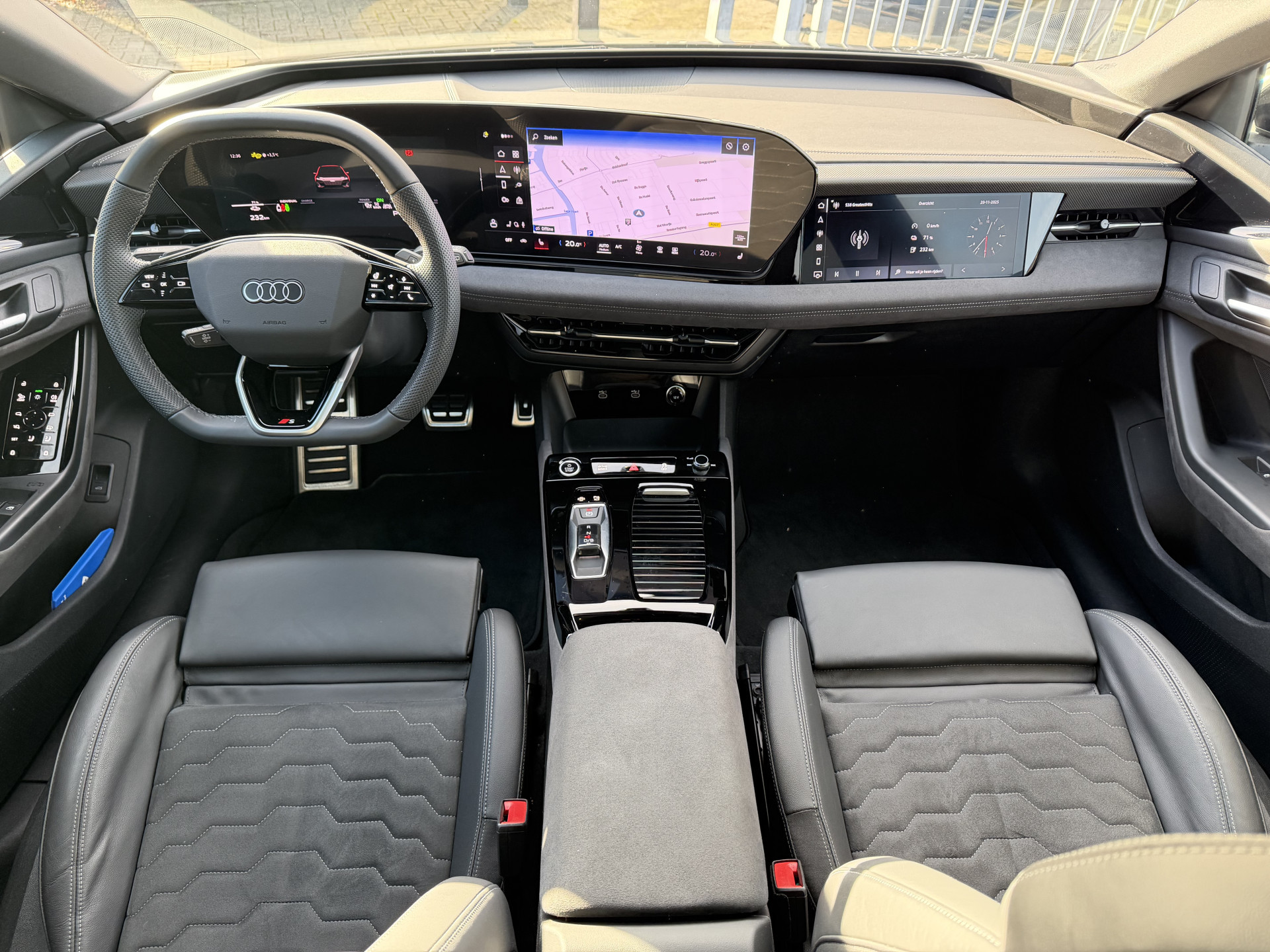 Hoofdafbeelding Audi A6 Avant e-tron