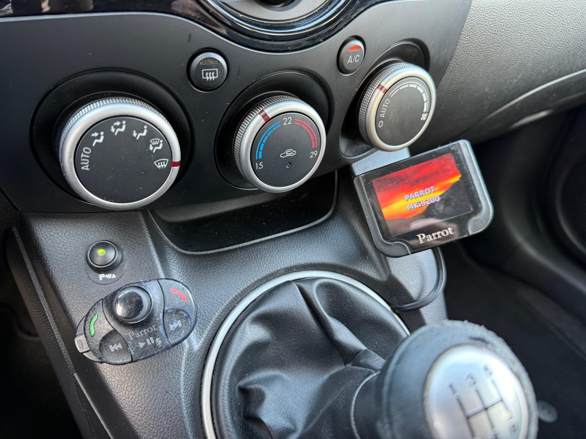 Hoofdafbeelding Mazda 2