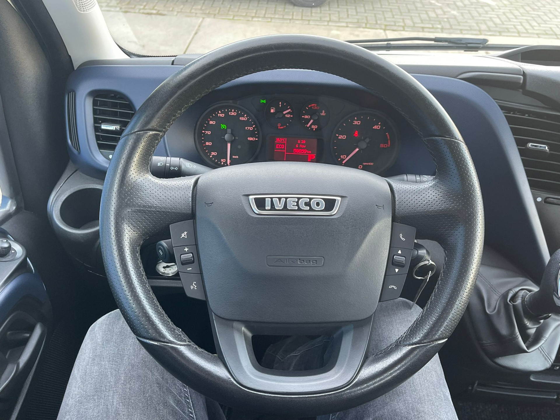 Hoofdafbeelding Iveco 40C16 Be-Trekker +  Semi Dieplader Veldhuizen 7.5 M Automaat / Nieuwstaat!