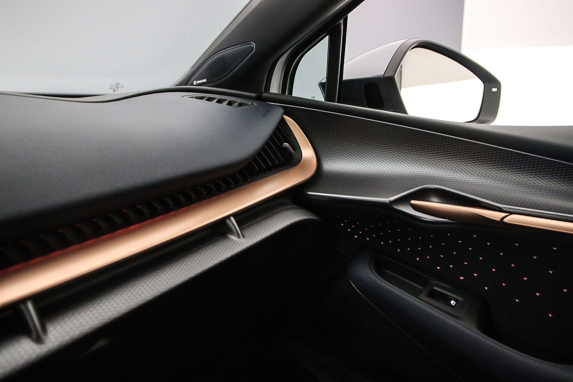 Hoofdafbeelding CUPRA Tavascan