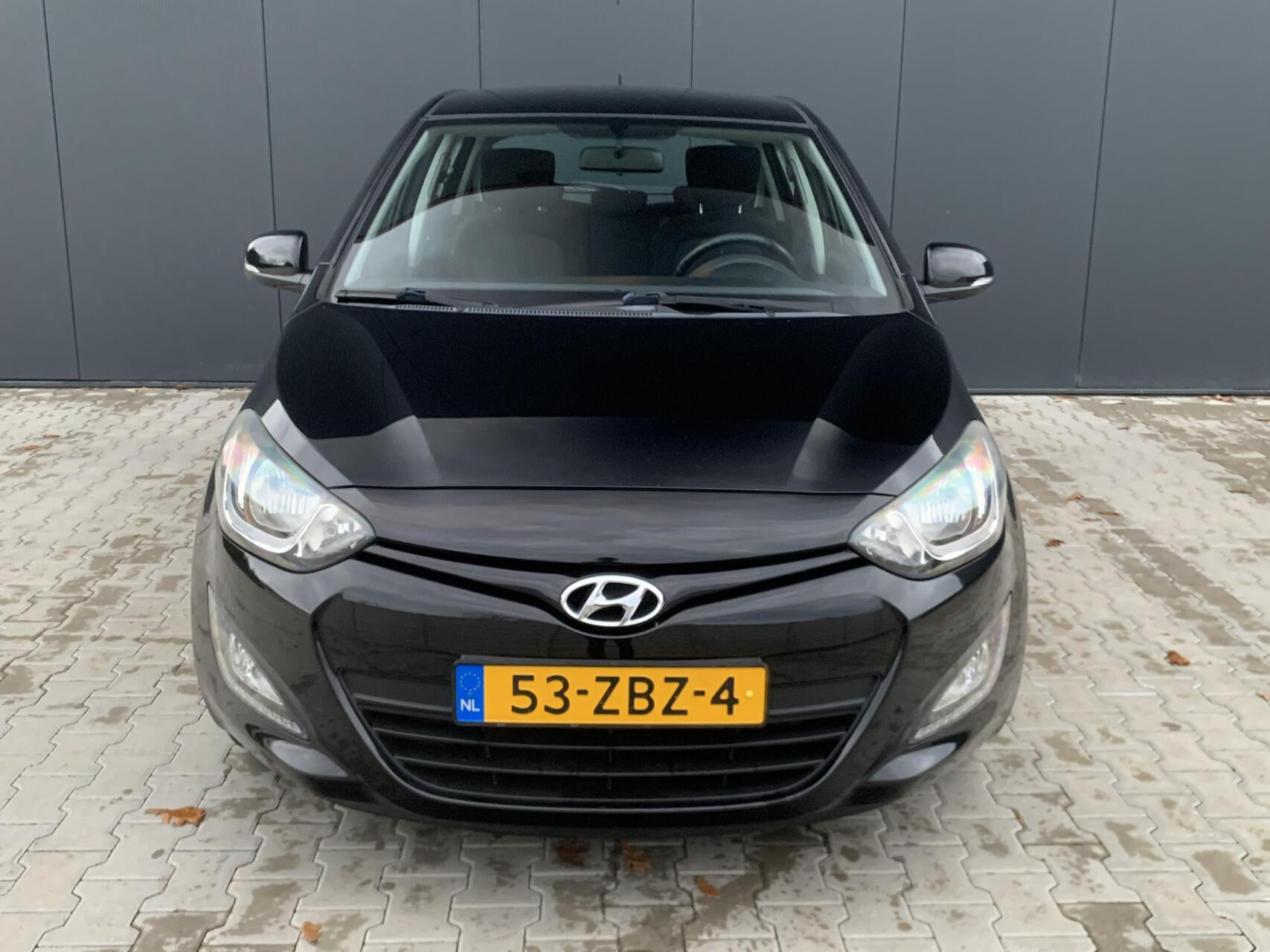 Hoofdafbeelding Hyundai i20