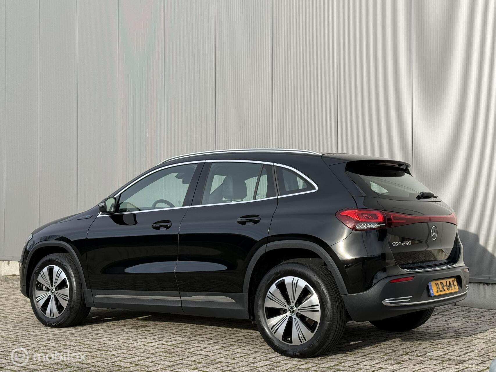 Hoofdafbeelding Mercedes-Benz EQA