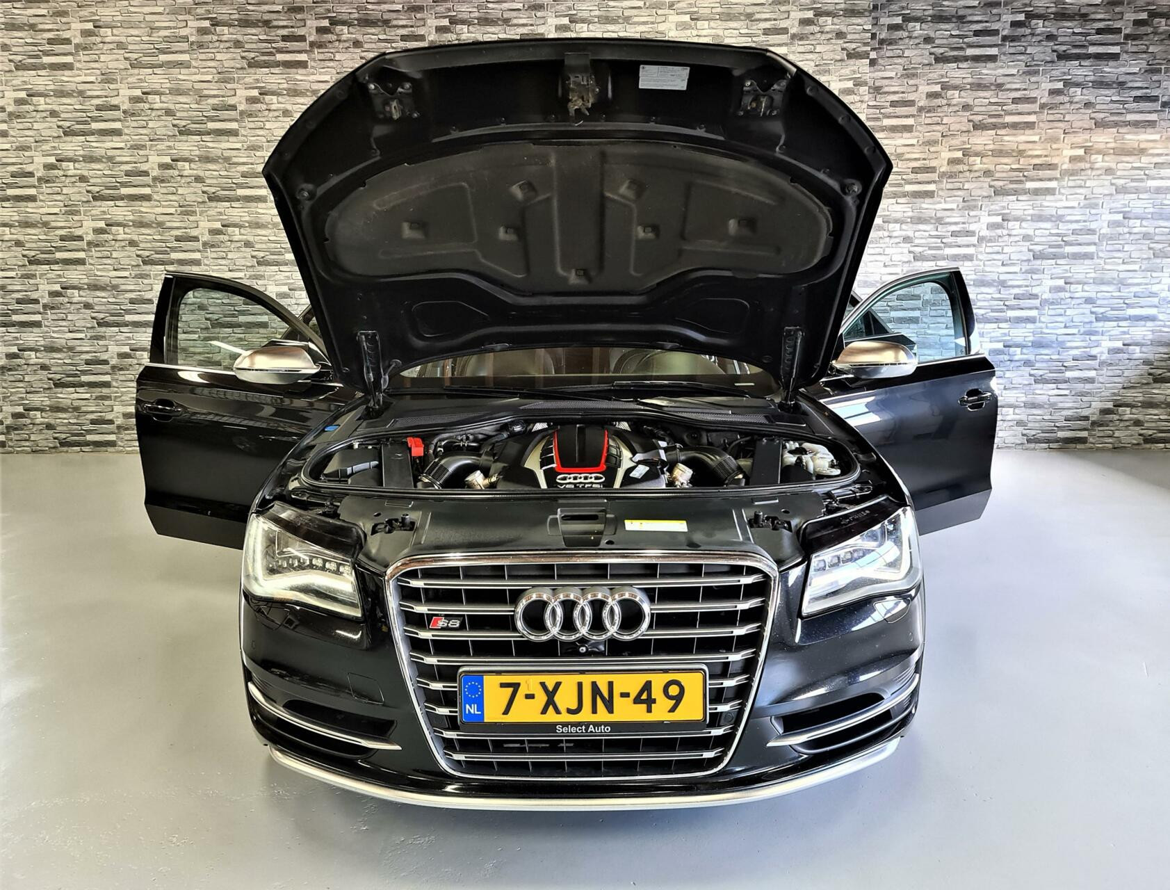 Hoofdafbeelding Audi S8