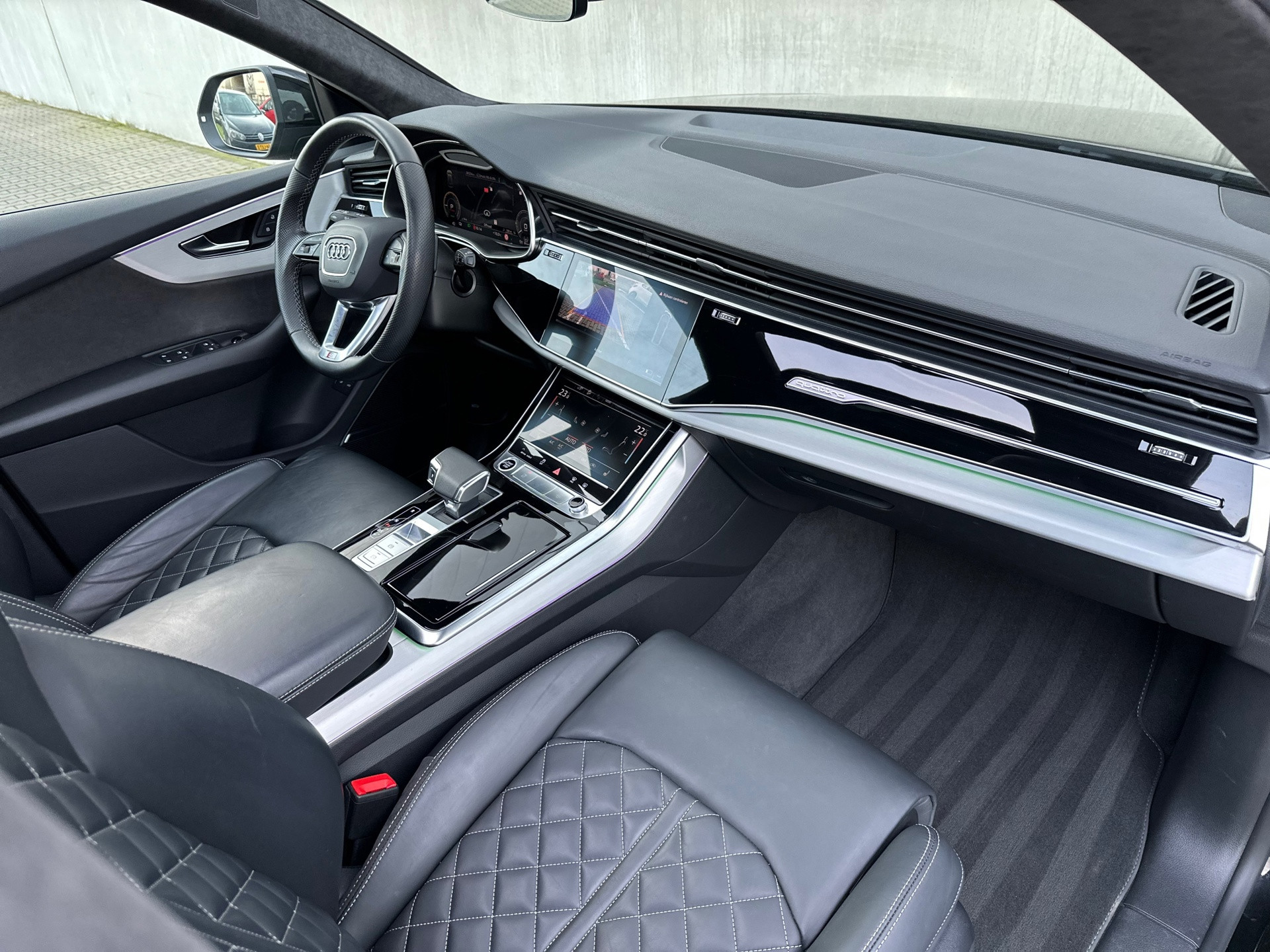 Hoofdafbeelding Audi Q8