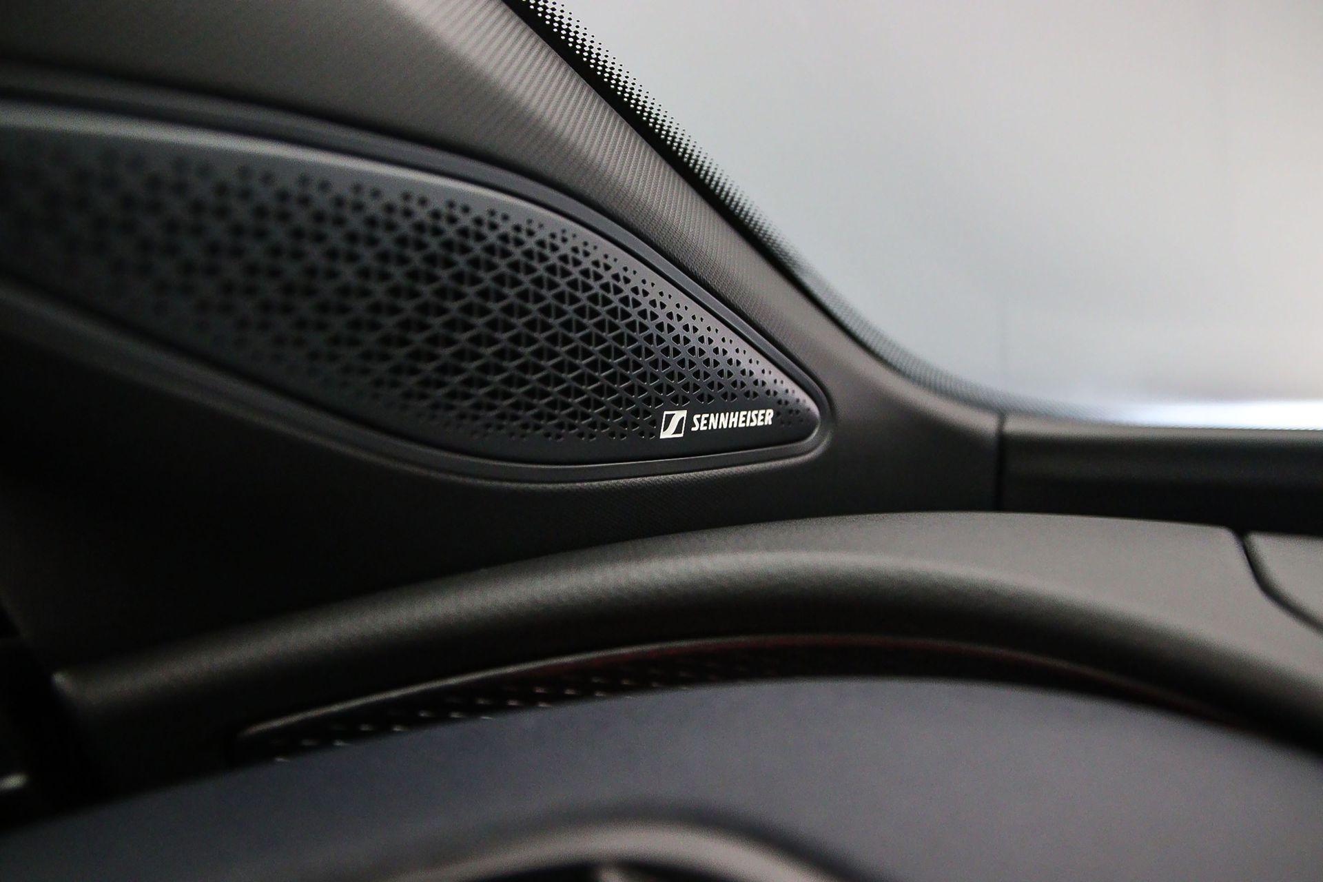 Hoofdafbeelding CUPRA Tavascan