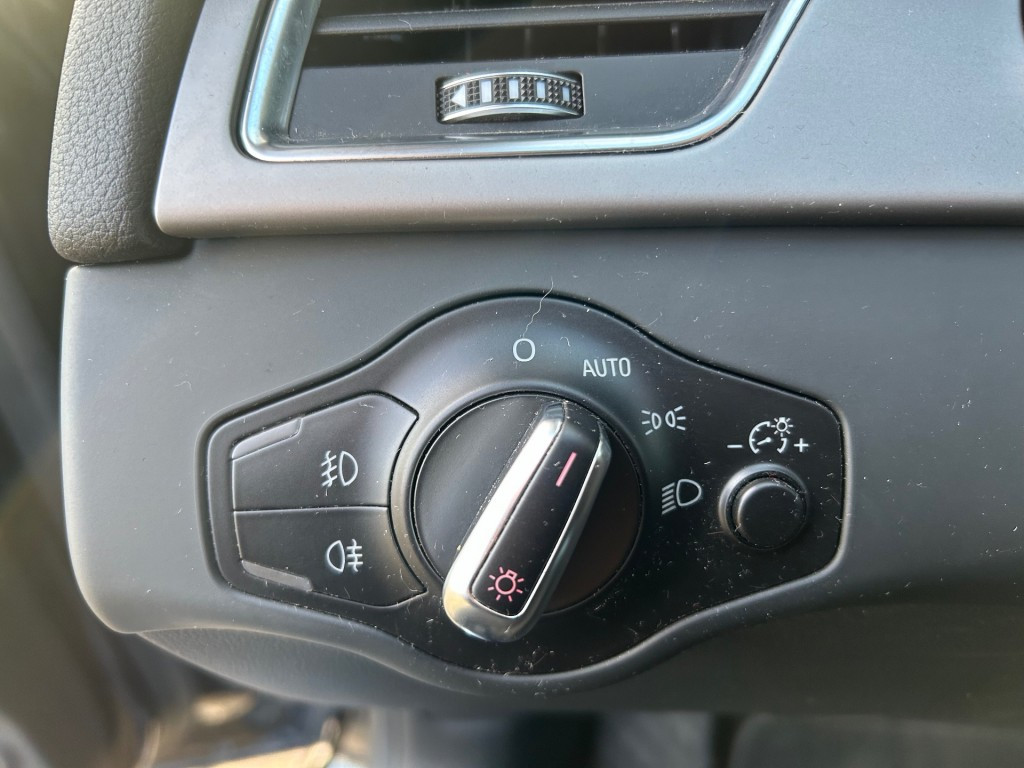 Hoofdafbeelding Audi Coupé