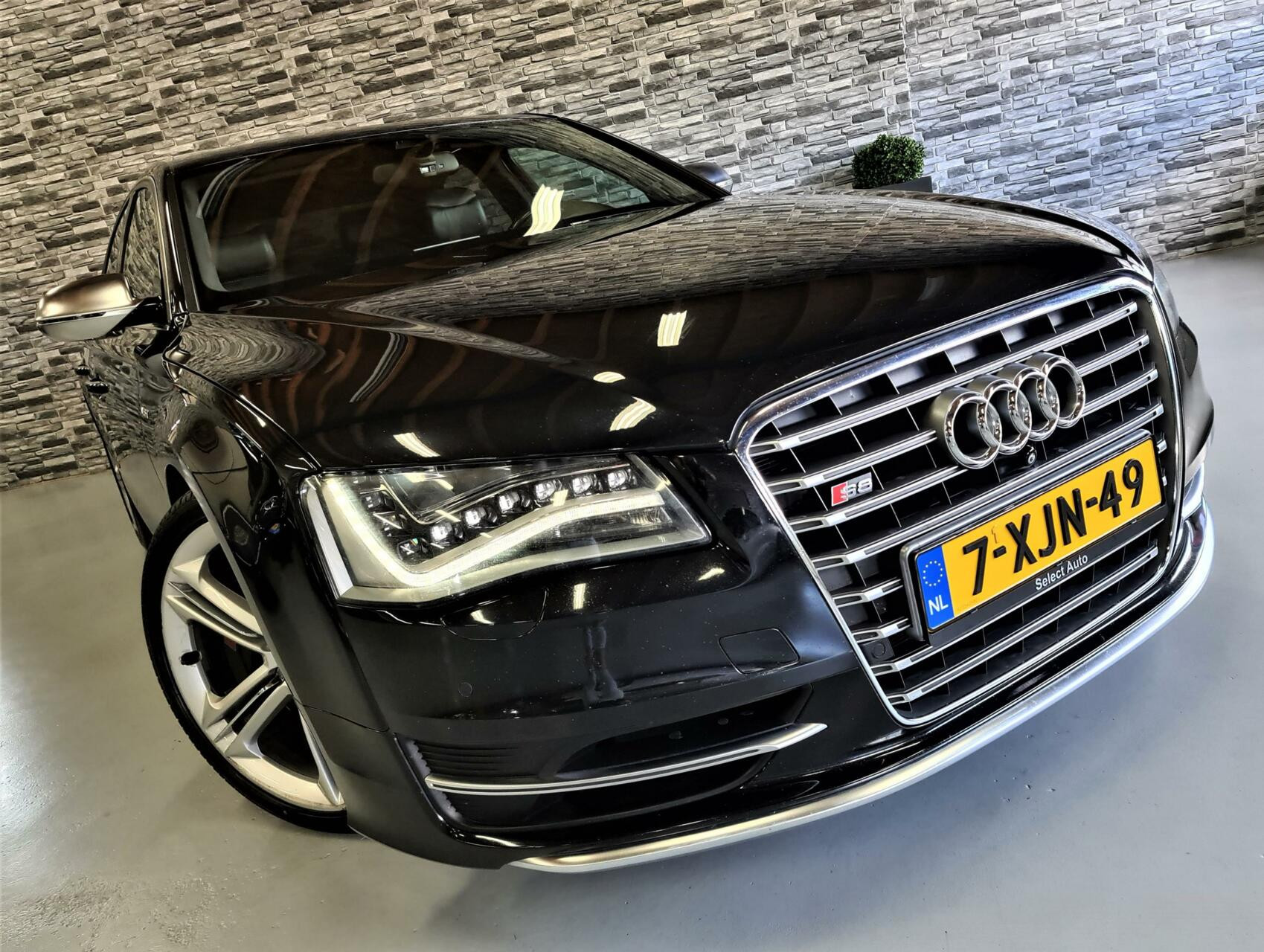 Hoofdafbeelding Audi S8