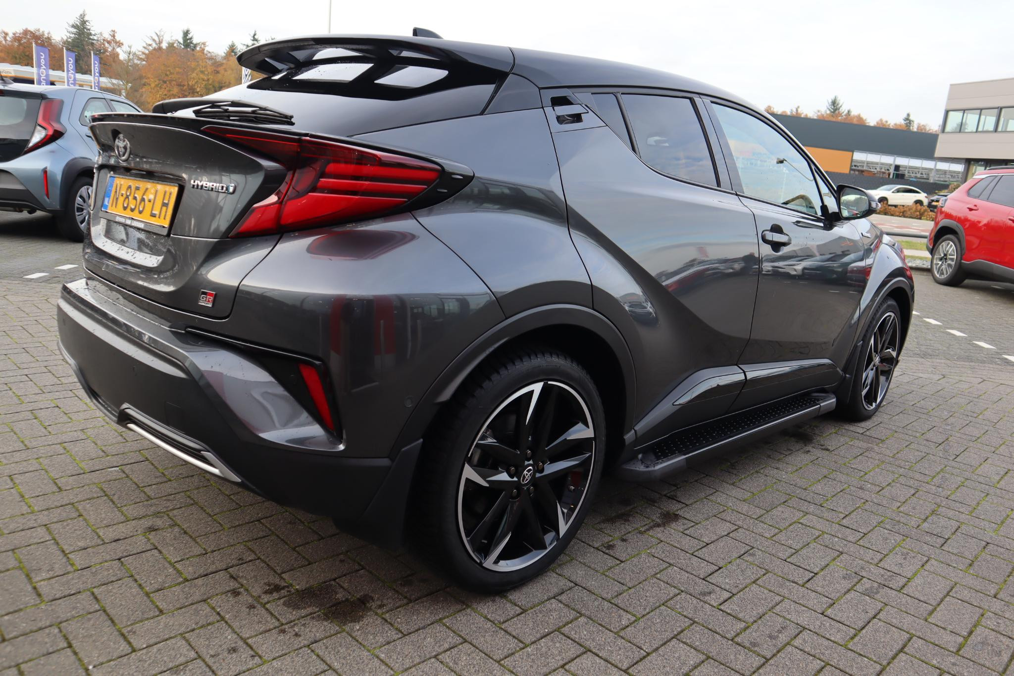 Hoofdafbeelding Toyota C-HR