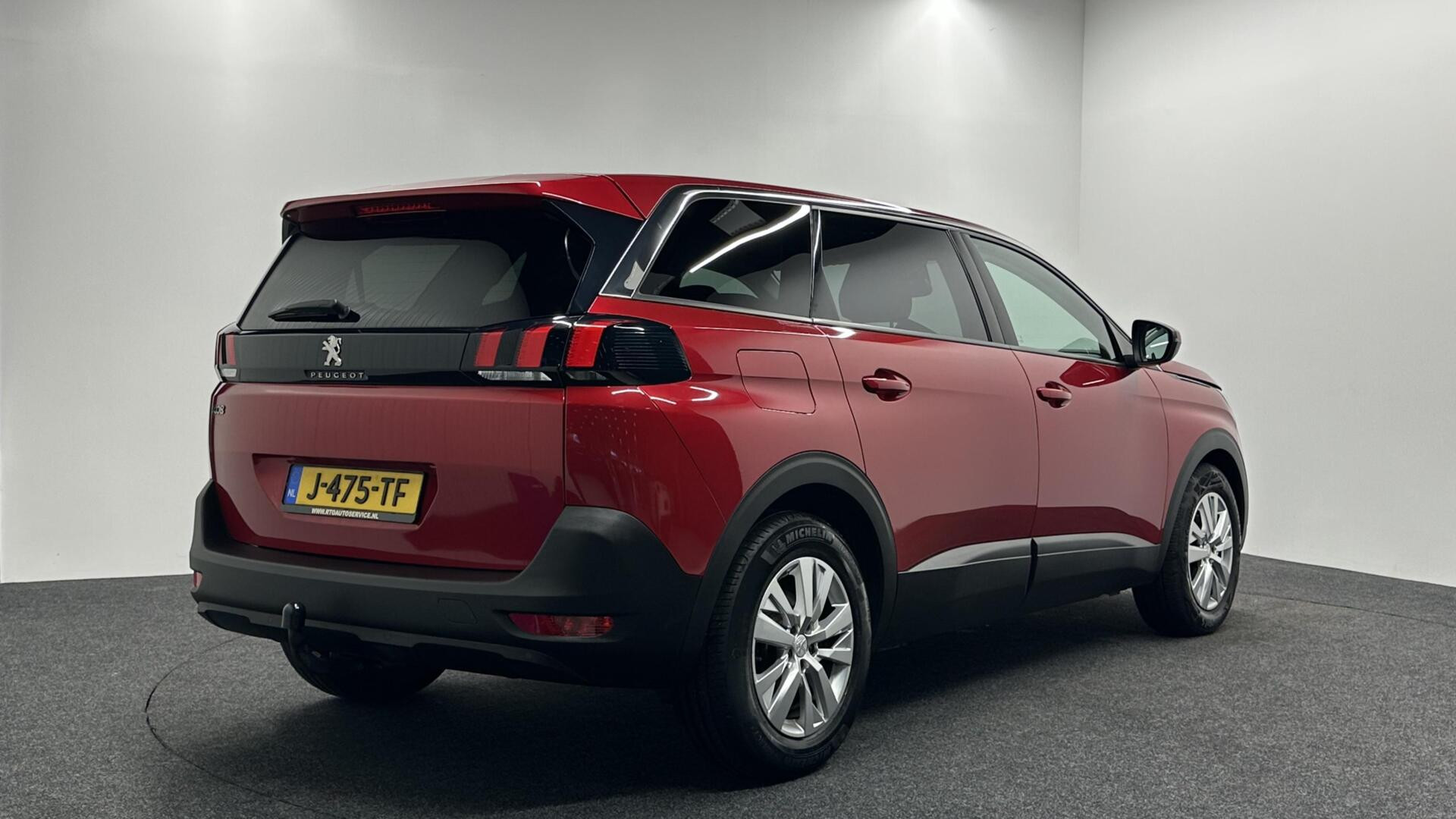 Hoofdafbeelding Peugeot 5008