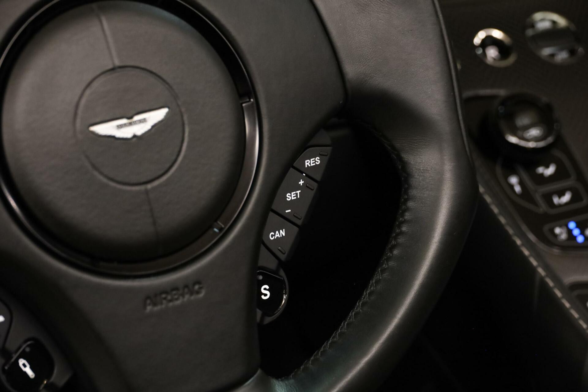 Hoofdafbeelding Aston Martin V12 Vanquish