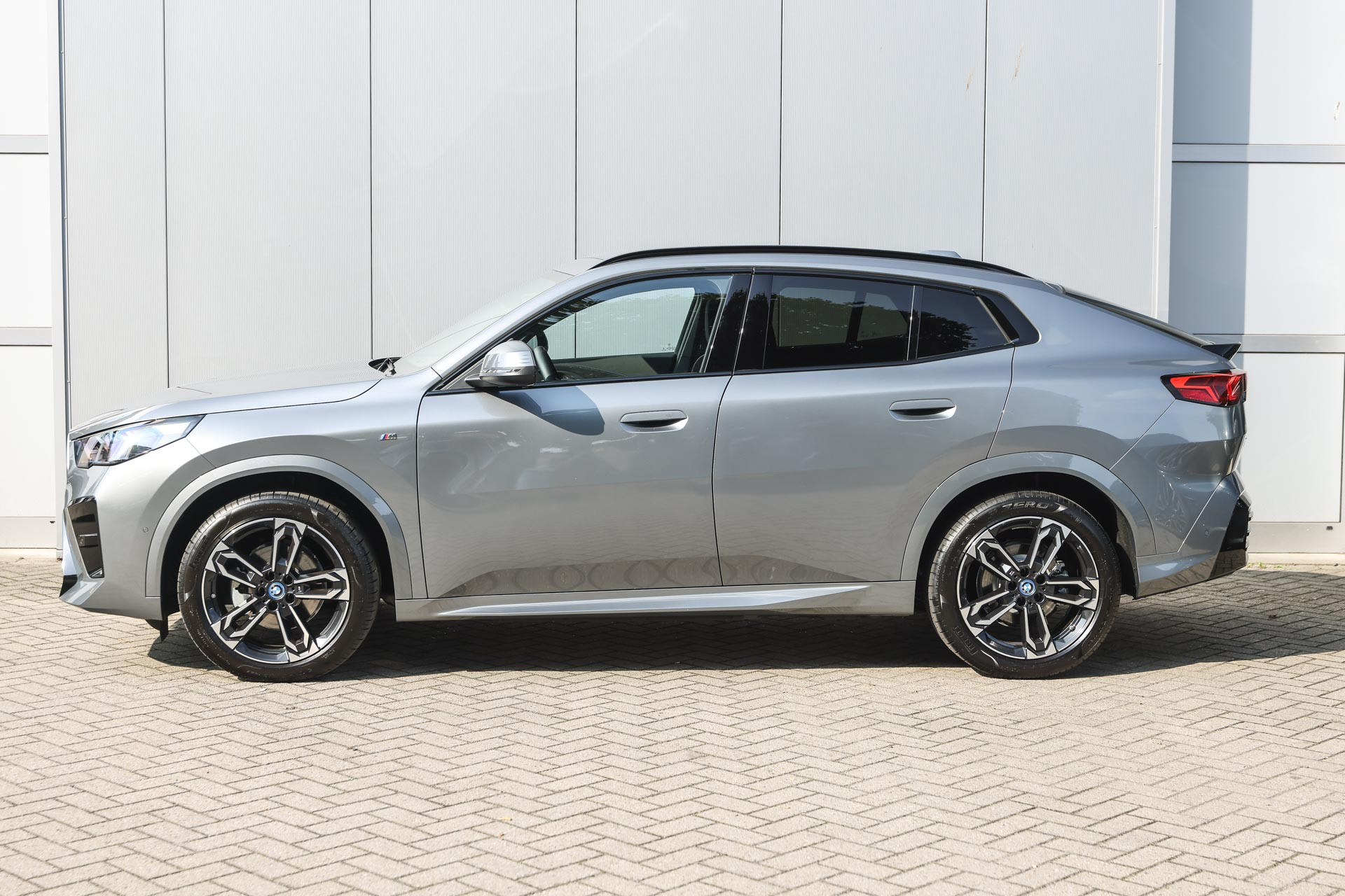 Hoofdafbeelding BMW iX2