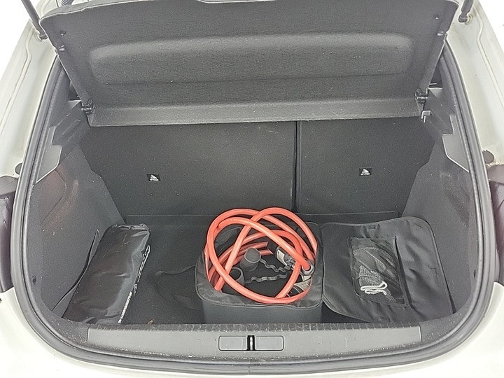 Hoofdafbeelding Peugeot e-208