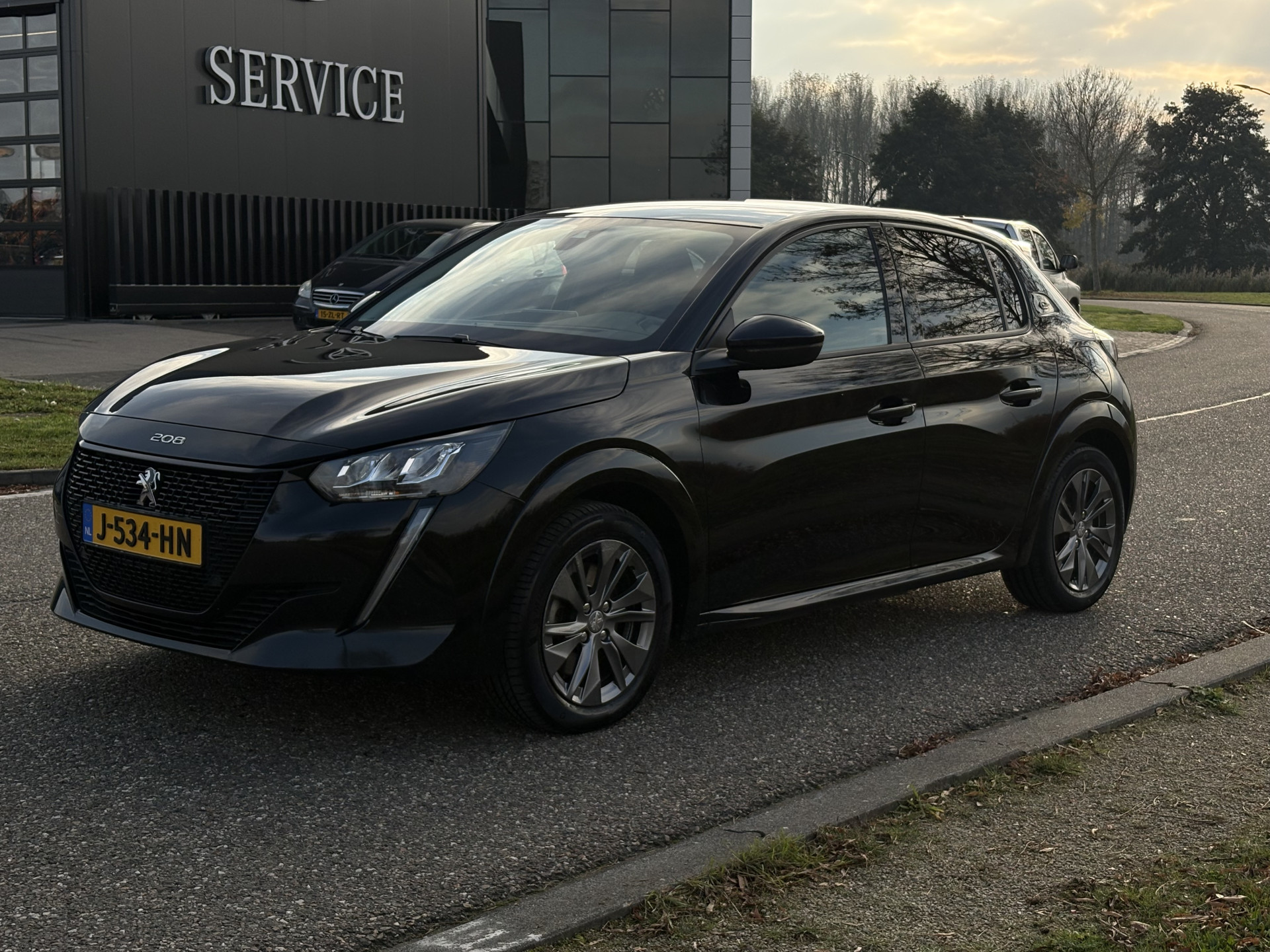 Hoofdafbeelding Peugeot e-208